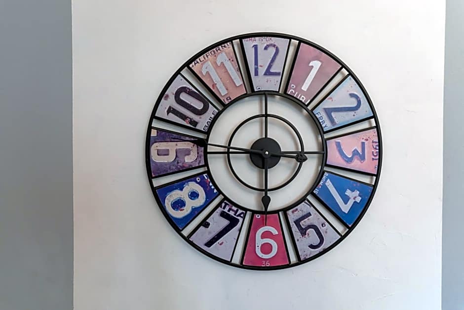 Vila Fortuna - Art O'Clock