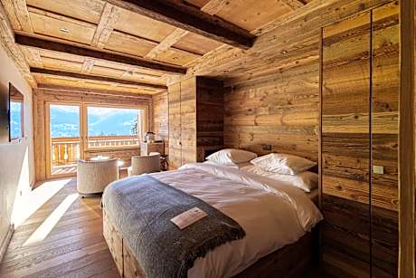 Double Deluxe with Mountain View