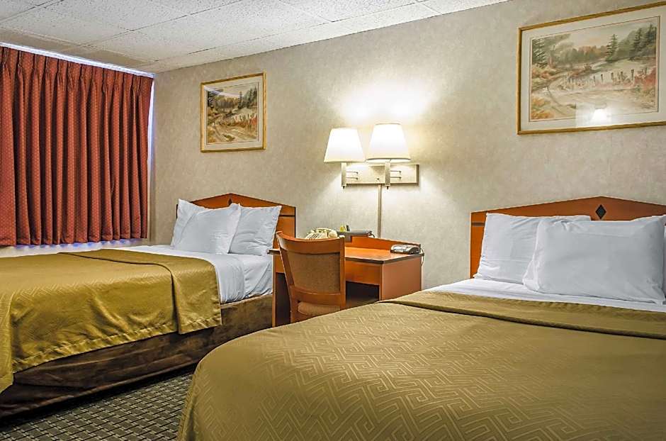 Rodeway Inn State College - near University