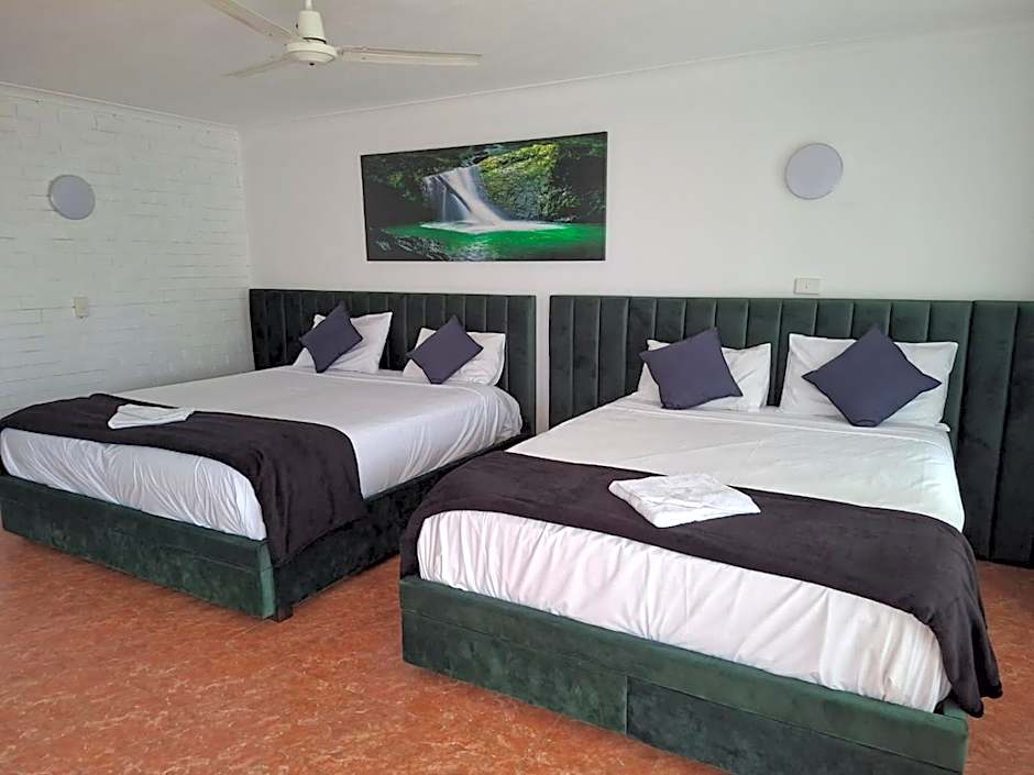 The Queenslander Motel