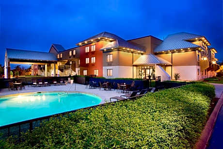 Holiday Inn Express Nashville Airport by IHG