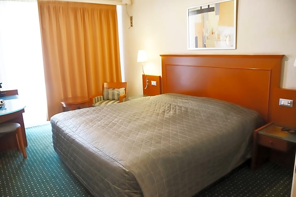 Photo 1 of 5 of Standard 1 Double Bed or 2 Beds