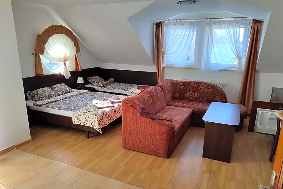 Willa Latarnik - doskonała lokalizacja, blisko atrakcji, 20min do plaży