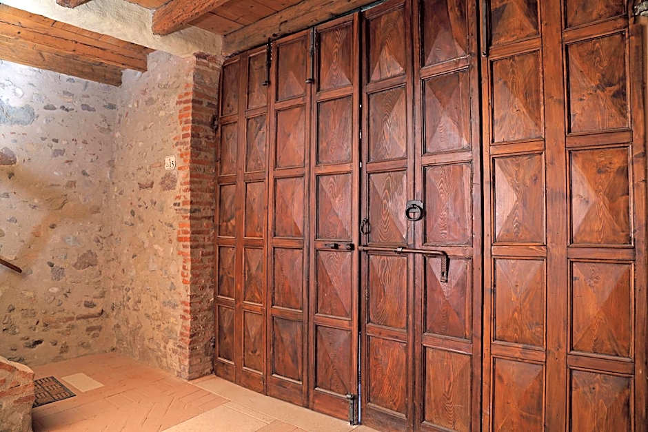 Residence Borgo Mondragon