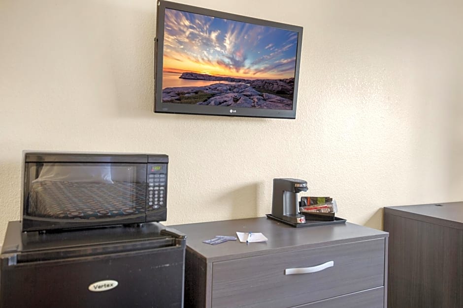 SureStay Hotel by Best Western Fontana – Fontana, CA