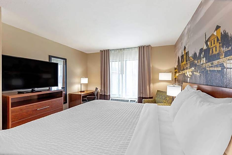 Clarion Pointe Racine - Mount Pleasant