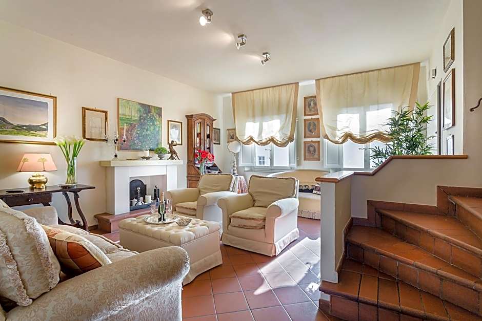 Casa Emy in Lucca With 3 Bedrooms and 2 Bathrooms
