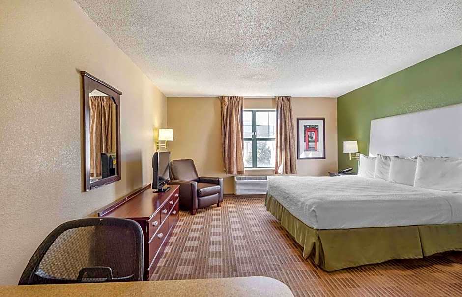 Extended Stay America Select Suites - Chicago - Downers Grove