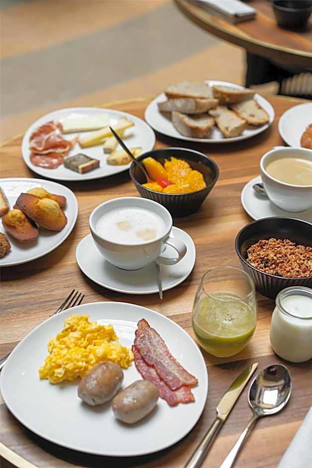 Cour des Loges Lyon, a Radisson Collection Hotel