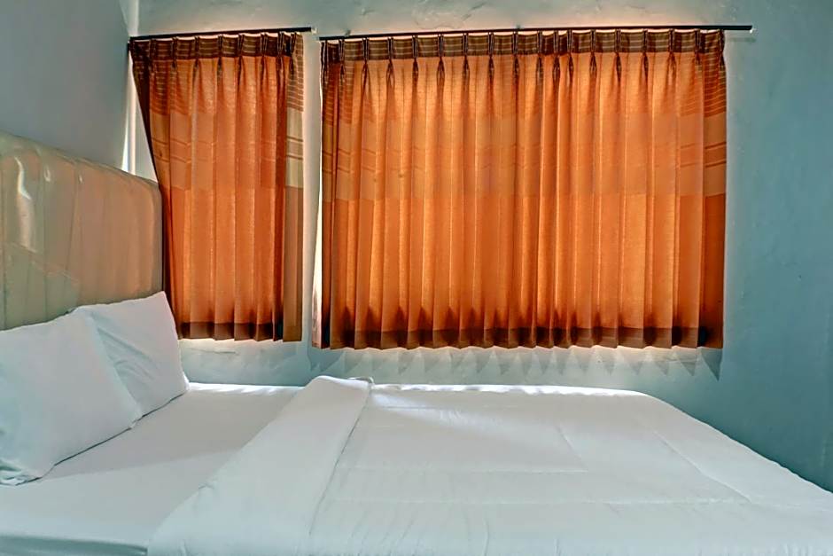 OYO Life 92830 Homestay Slamet Riadi Iv