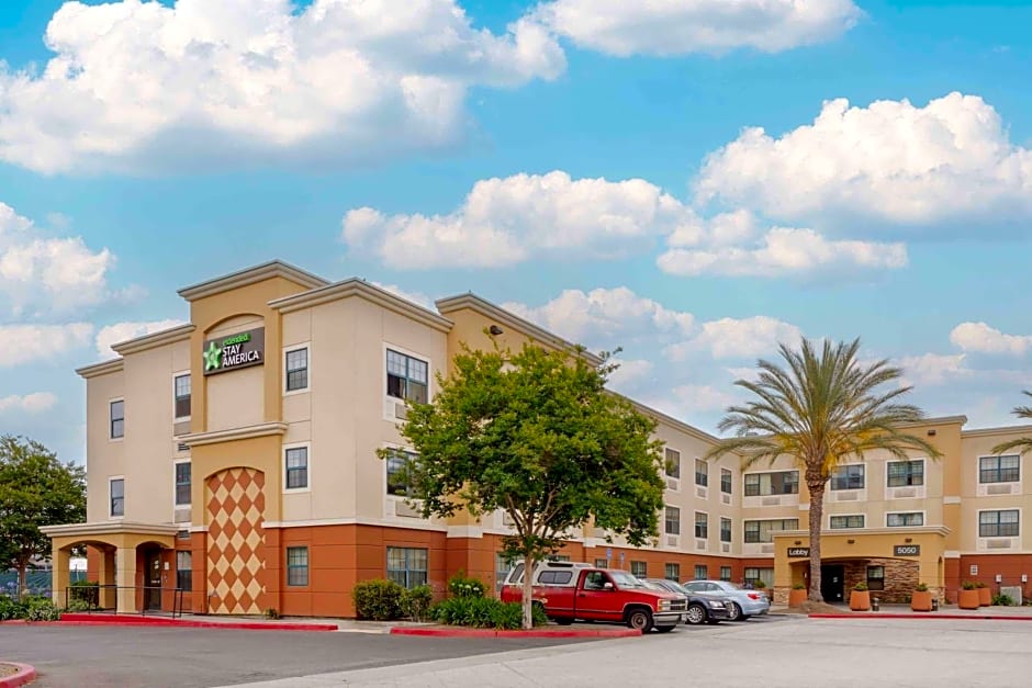 Extended Stay America Suites - Orange County - Huntington Beach