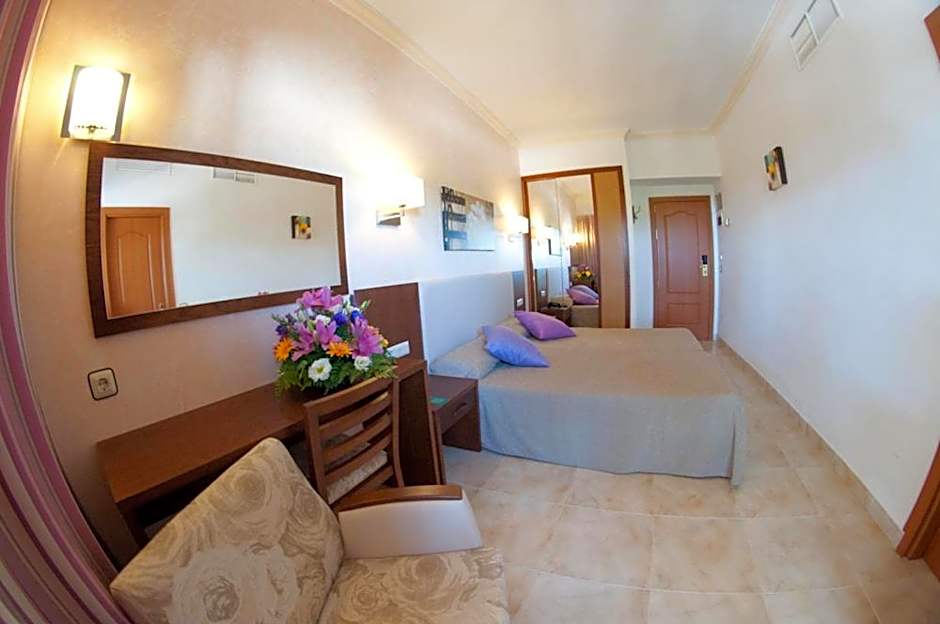Hotel Cala Gat