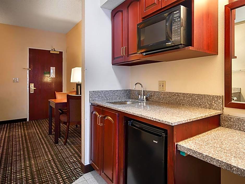 Quality Suites