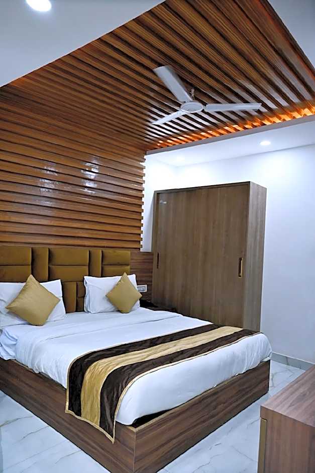 Hotel Navraj Palace