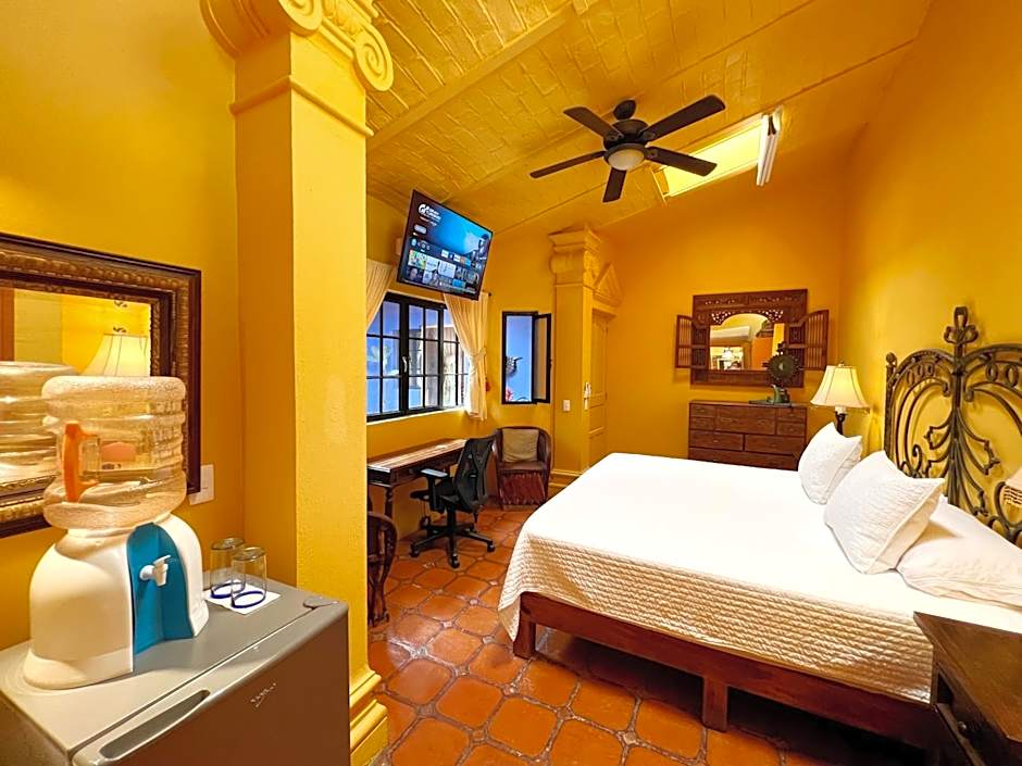 1 King Bed, Garden View — 31 fotoğraftan 1. fotoğraf