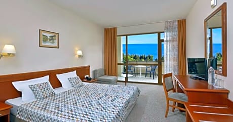 sol room sea view, 1 adult + 1 child