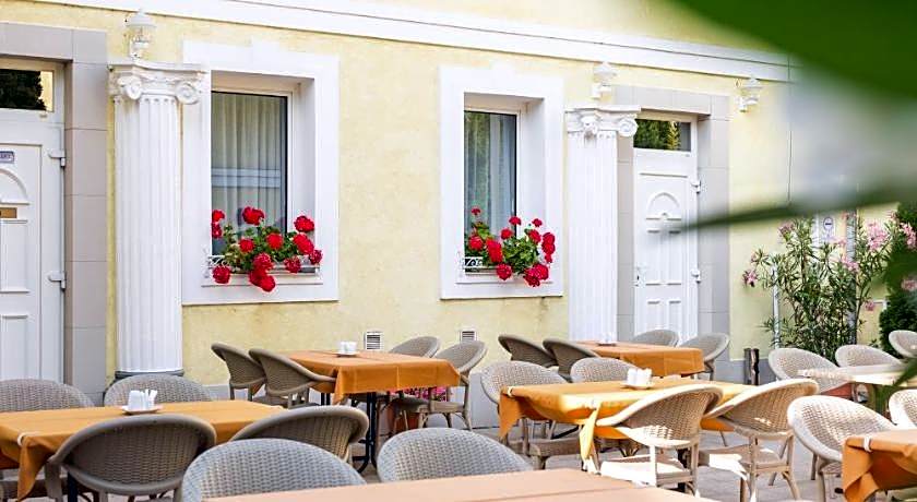 Hotel Korona Eger Wellness and Conference Hotel