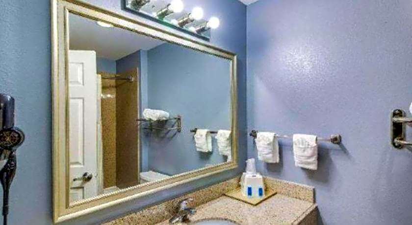 Rodeway Inn & Suites Port Arthur - Groves