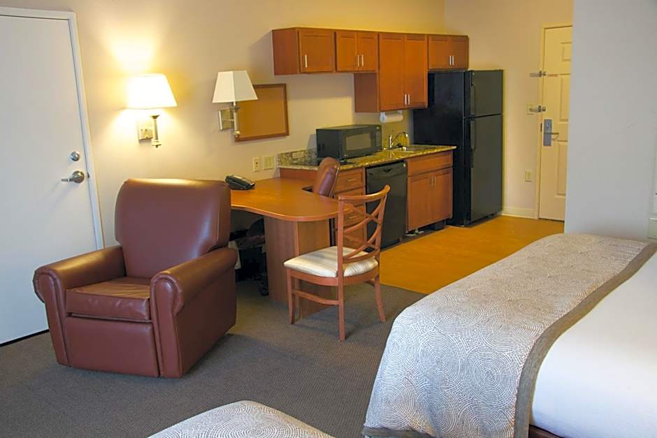 Candlewood Suites Champaign Urbana Univ Area Hotel By IHG