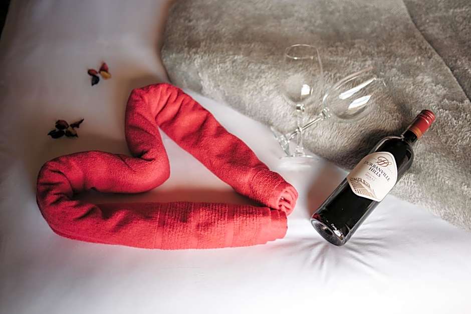 Ndhula Luxury Tented Lodge