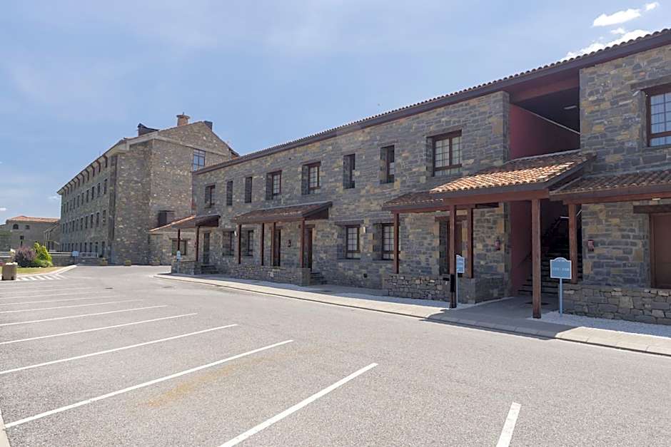 Hotel & Spa Monasterio de Boltana