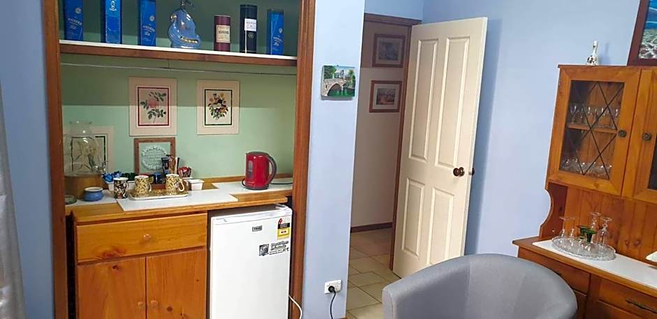 York's Lookout Lodge Bed And Breakfast