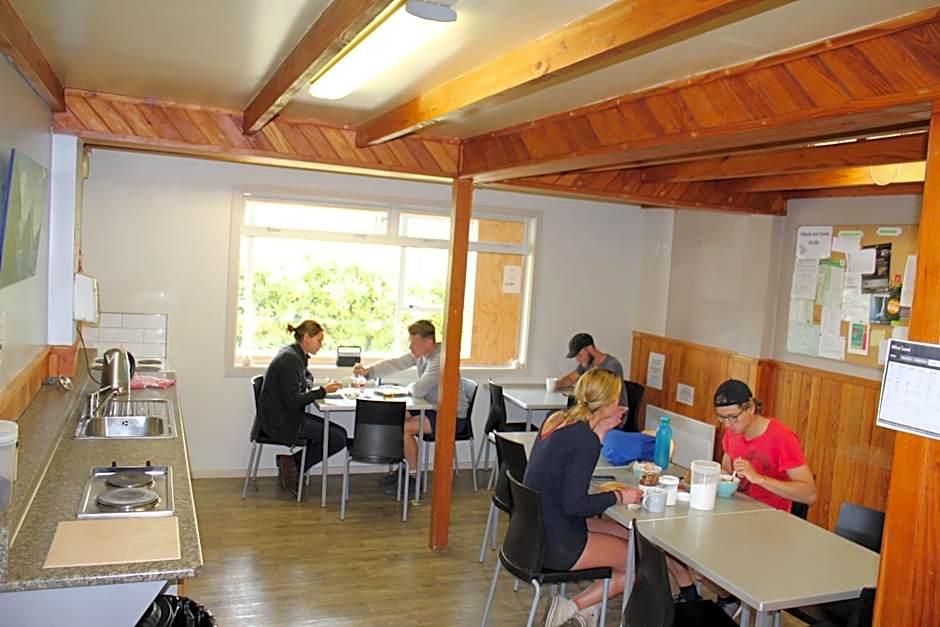 Te Anau Lakefront Backpackers