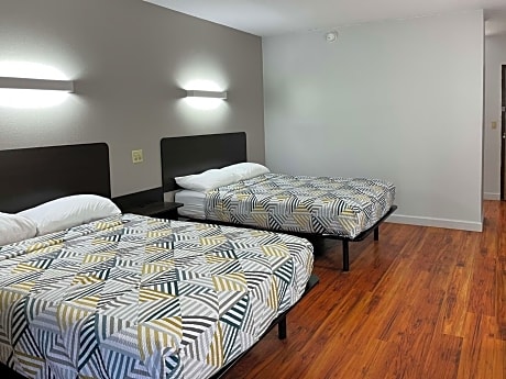 Quadruple Room - Non-Smoking