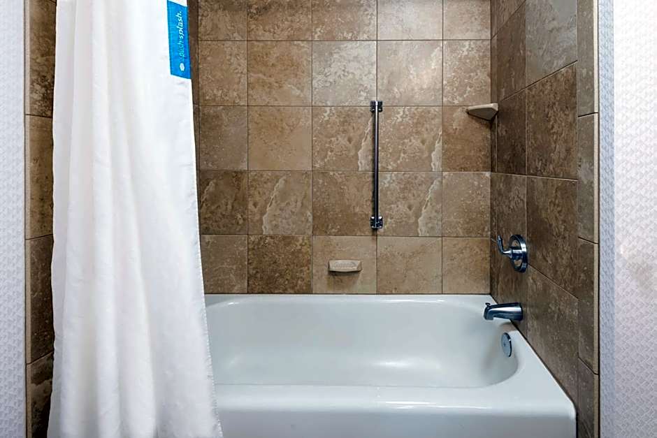 Hampton Inn By Hilton And Suites Buffalo Downtown