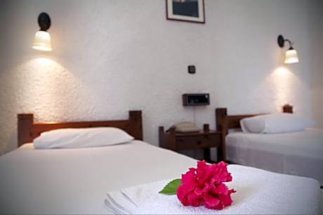 One-Bedroom Apartment with Sea View