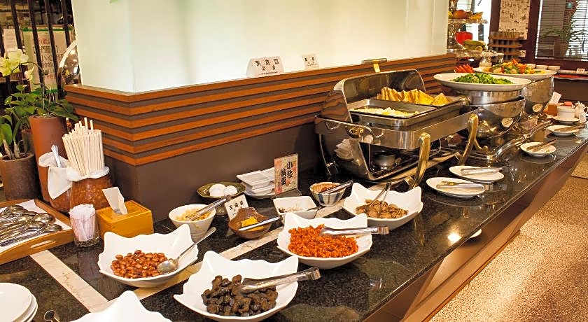 Cambridge Tainan Hotel