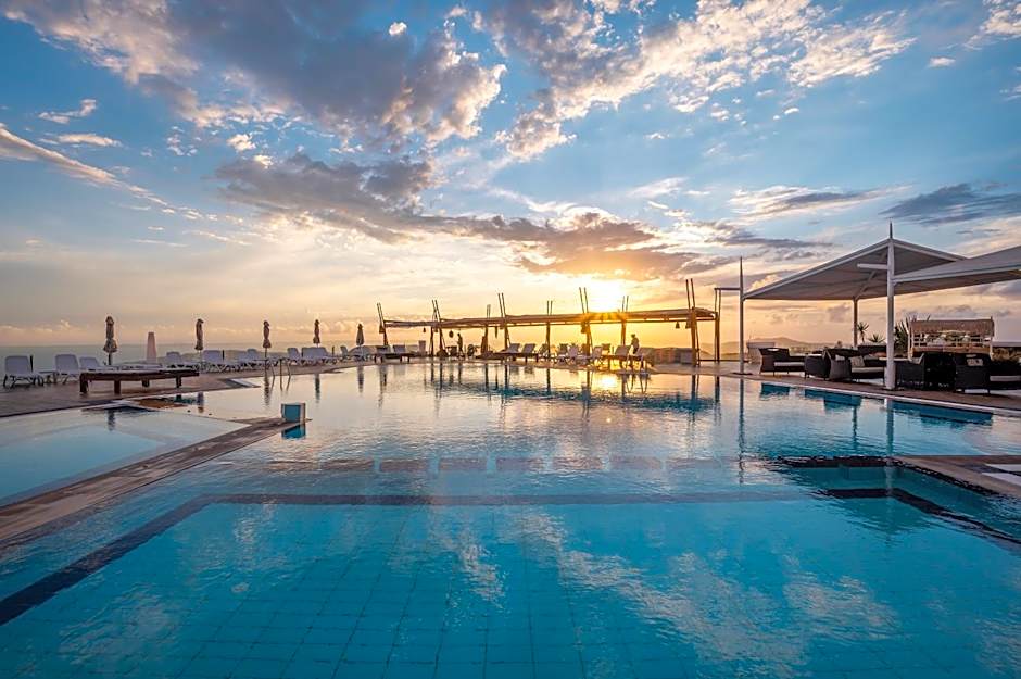 Orizontes Hotel Santorini