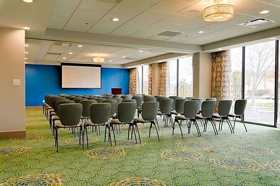 Holiday Inn Knoxville N - Merchant Drive By IHG