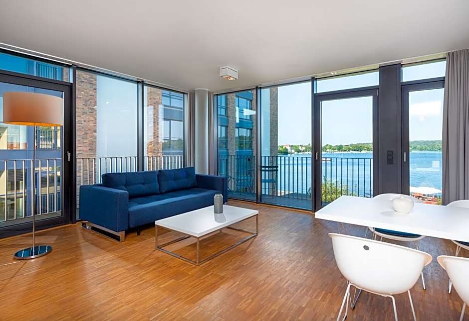 Waveboard Hotel & Boardinghouse