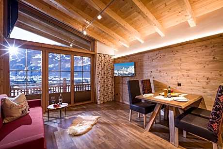 One-Bedroom Deluxe Apartment