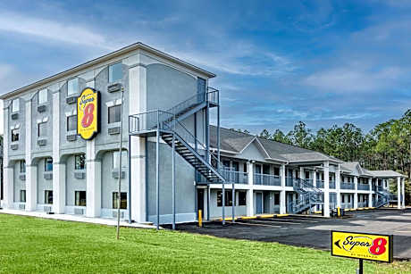 Super 8 by Wyndham Moss Point