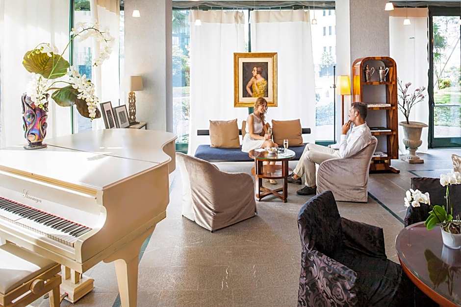 Cosmo Residence