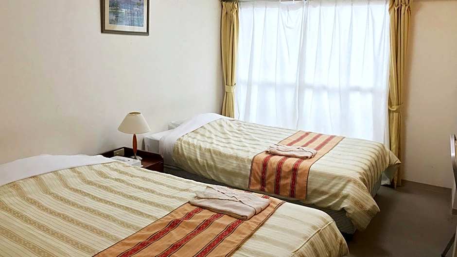 Hotel Peace Island Ishigaki In Yashima