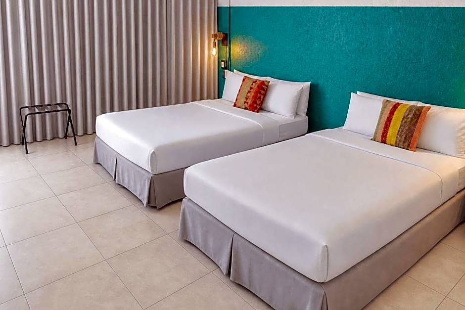 NAIA Hotel Miraflores