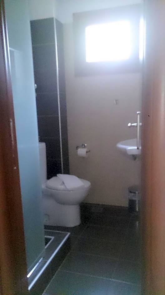 Photo 1 of 4 of 1 Double Bed or 2 Beds