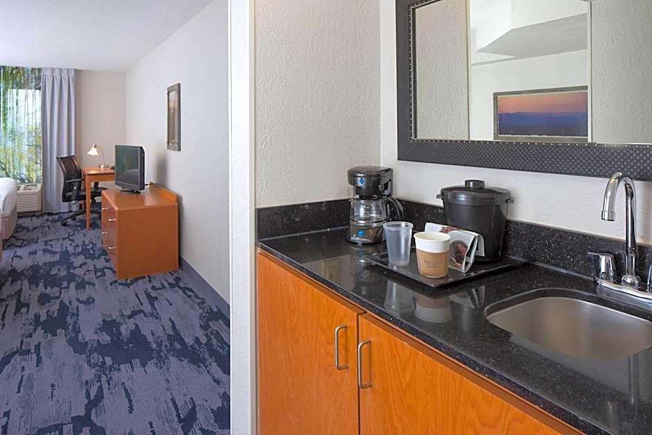 Fairfield Inn & Suites by Marriott Orlando Lake Buena Vista