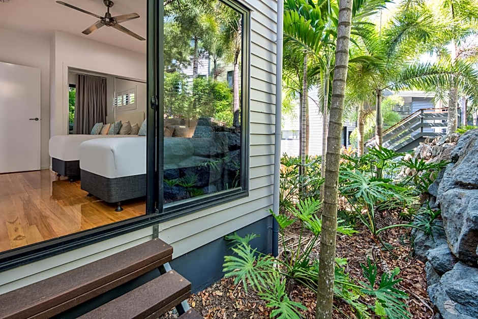 Pinnacle Apartments on Hamilton Island by HIHA