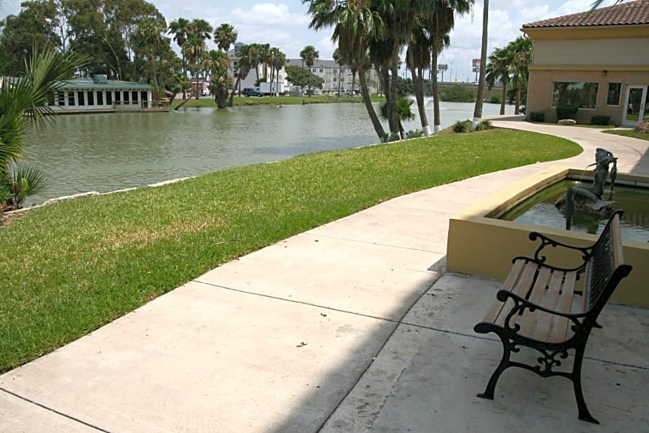 Holiday Inn Express Hotel and Suites Brownsville, an IHG Hotel