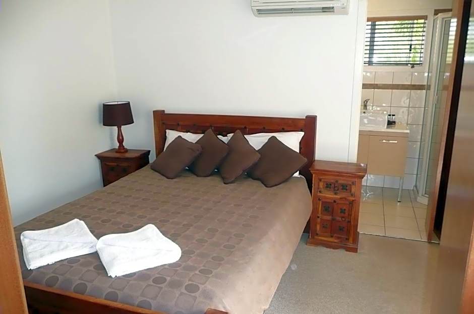 Beachside Holiday Units