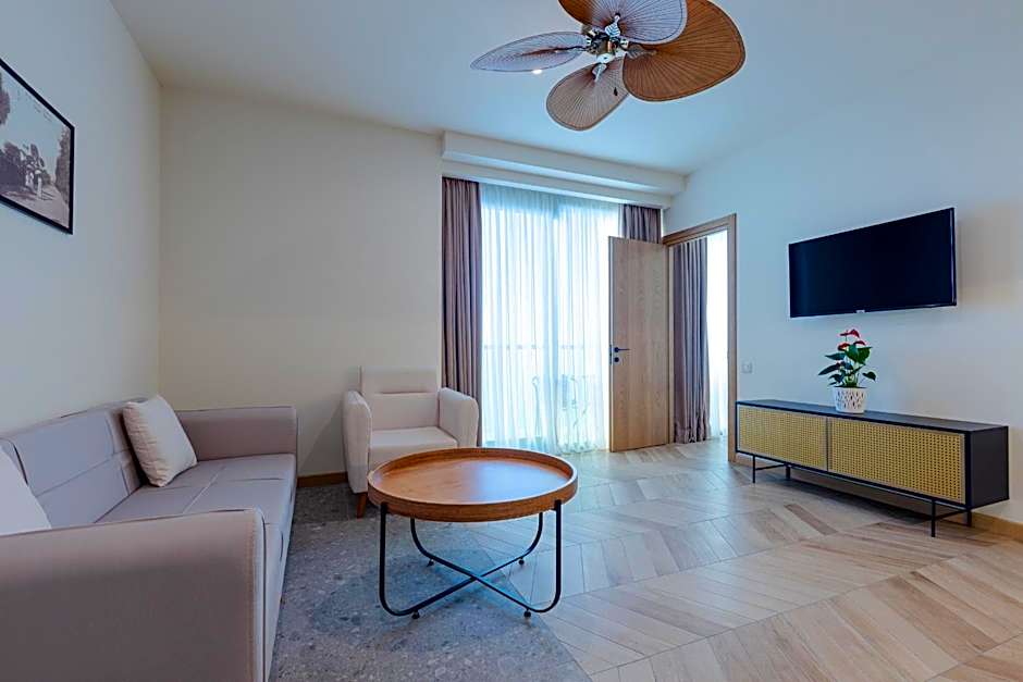 MiraMar Luxury Residences
