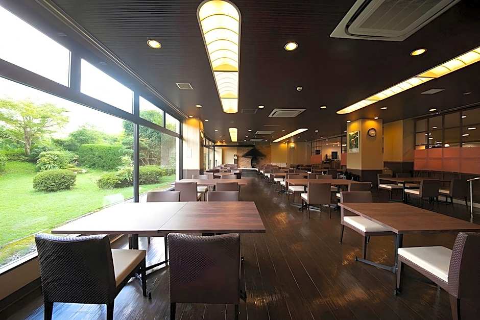 Ryokan Yufuin Sansuikan