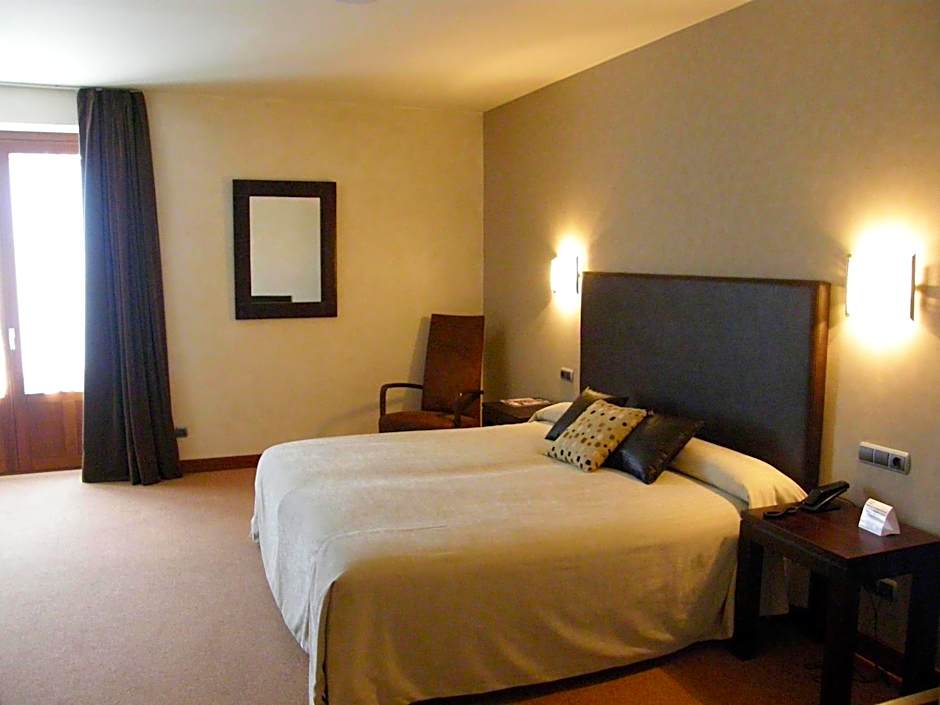Foto 1 di 10 di Deluxe 1 Double Bed or 2 Beds