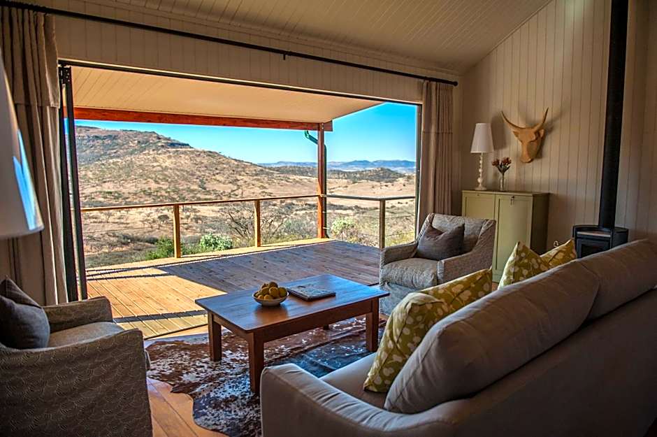 Three Tree Hill Lodge