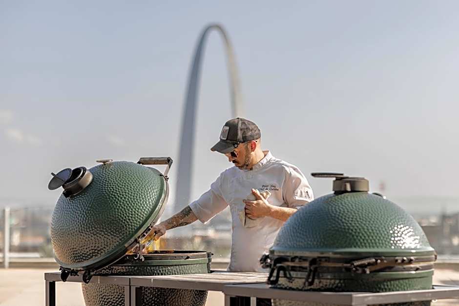 Four Seasons Hotel St Louis