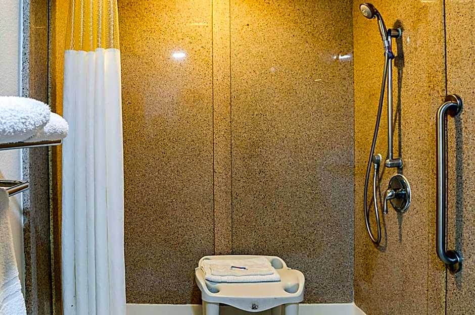 Motel 6-New Orleans, LA - Near Downtown